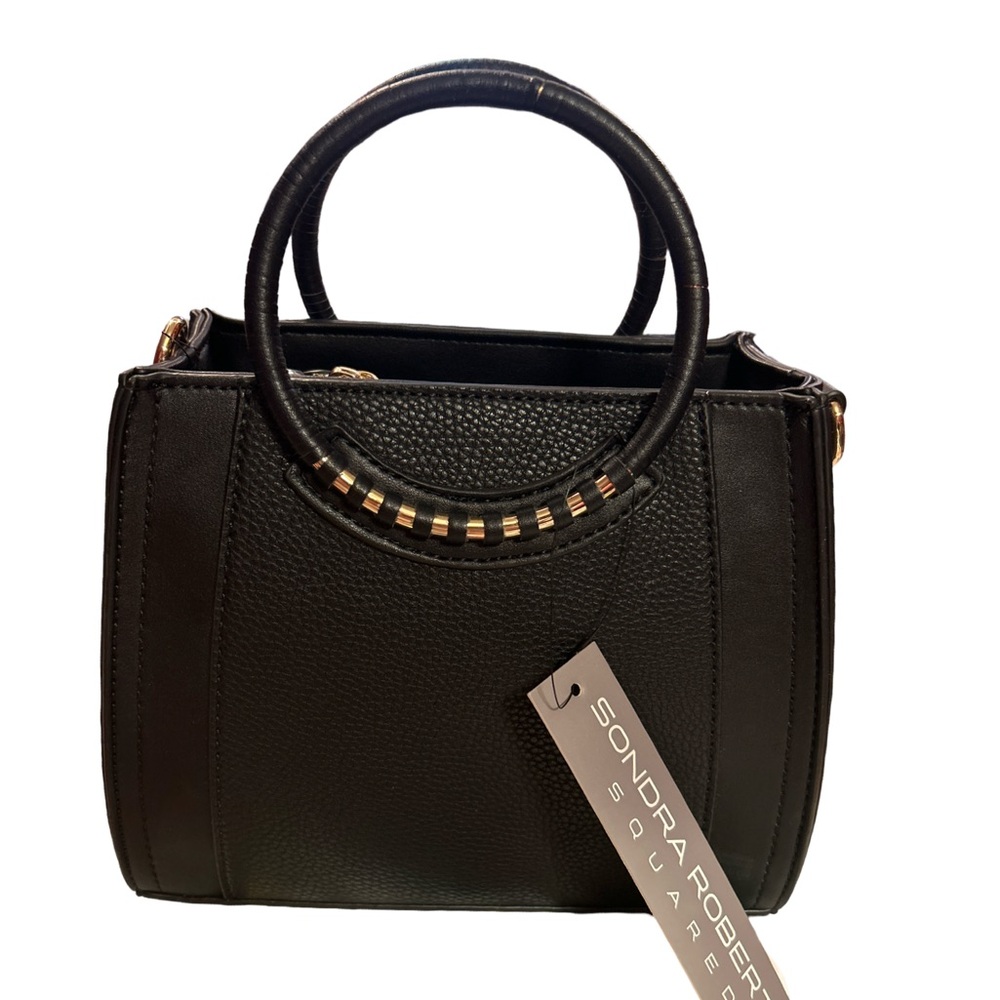 Sonia Roberts squared black pebble leather purse. New with tags‎ never used.
